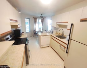 70 Sunnyside Drive, Middlesex, ON , MLS #X13642944 , Image - 1