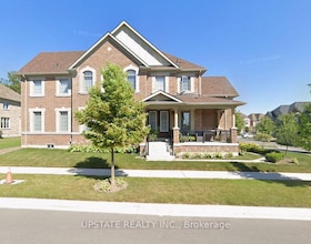 18 Blenheim Circle, Durham, ON
