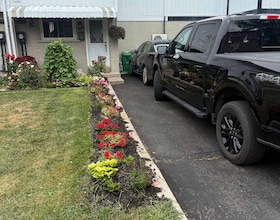 10 Gladstone Square, Peel, ON
