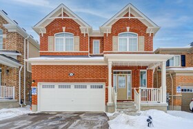 16 Wannamaker Crescent, Waterloo, ON