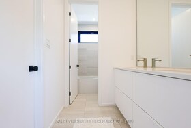 228 EDGEWATER Boulevard, Middlesex, ON , MLS #X13650262 , Image - 1