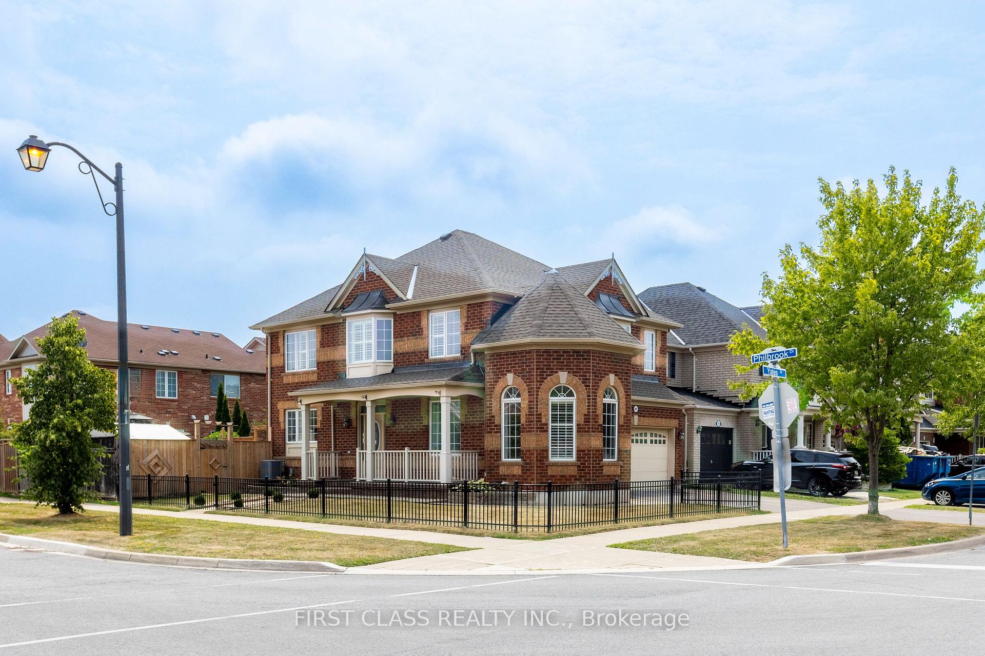 802 Yates Drive, Halton, ON , MLS #W13650910 , Image - 1