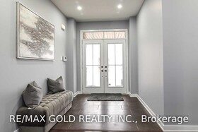 206 Crafter Crescent, Hamilton, ON , MLS #X13657686 , Image - 1