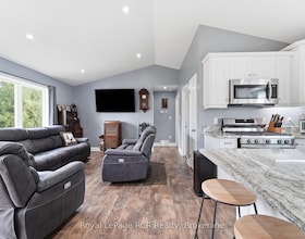 358 5th Street, Grey County, ON , MLS #X13658306 , Image - 1