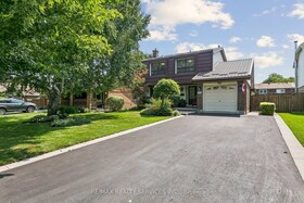 11 Longbourne Crescent, Peel, ON , MLS #W13666692 , Image - 1
