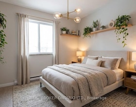 1660 Bloor Street, Peel, ON , MLS #W13670448 , Image - 1