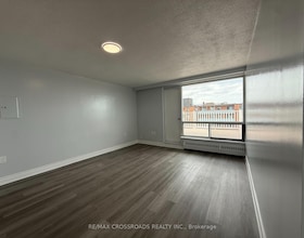 363 Lakeshore Road E, Peel, ON , MLS #W13670328 , Image - 1