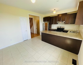 32 Shiff Crescent, Peel, ON , MLS #W13673892 , Image - 1
