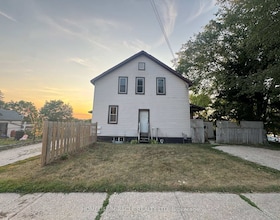 1650 3rd Avenue E, Grey County, ON