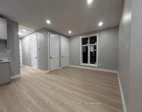 10 Robins Avenue, Hamilton, ON , MLS #X13685928 , Image - 1