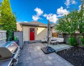 215 ROXTON Road, Halton, ON , MLS #W13694484 , Image - 1