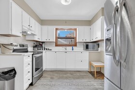 321 Rankin Avenue, Essex, ON , MLS #X13475936 , Image - 1