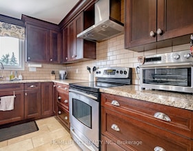 165 Ellison Avenue, Essex, ON , MLS #X13605142 , Image - 1