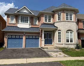 16 Barnstone Drive, York, ON