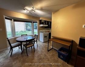 460 Castlegrove Boulevard, Middlesex, ON , MLS #X13679688 , Image - 1