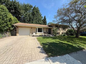 670 Grenfell Drive, Middlesex, ON