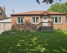 18 Jodphur Avenue, Toronto, ON