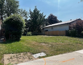 46 Howell Square, Toronto, ON , MLS #E13701208 , Image - 1