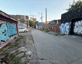 70 Lippincott Street, Toronto, ON , MLS #C13704130 , Image - 1