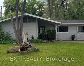 210 South Service Road, Peel, ON