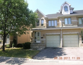 875 Bathurst Street, Toronto, ON