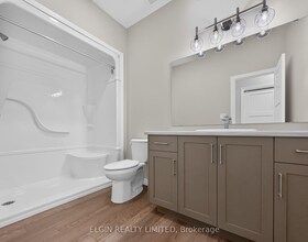 2 Thomas Court, Elgin, ON , MLS #X13721744 , Image - 1