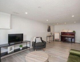 57 Valery Court, Hamilton, ON , MLS #X13831174 , Image - 1
