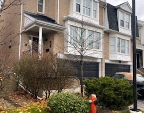 30 Tamarack Circle, Toronto, ON