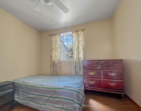 913 Oakview Avenue, Frontenac, ON , MLS #X13741714 , Image - 1