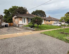 40 Pender Crescent, Toronto, ON , MLS #E13743286 , Image - 1