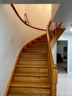 66 Martindale Crescent, Peel, ON