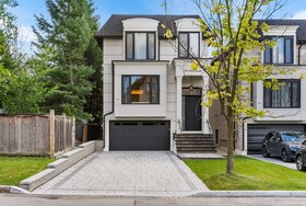 333 Horsham Avenue, Toronto, ON