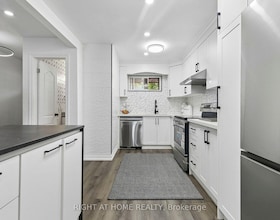12 l'amoreaux Drive, Toronto, ON , MLS #E13756822 , Image - 1
