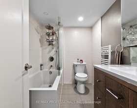 31 Long Branch Avenue, Toronto, ON , MLS #W13757942 , Image - 1