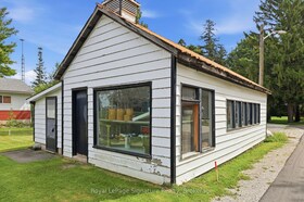27 Louisa Street W, Grey County, ON , MLS #X13760594 , Image - 1