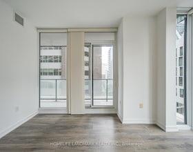 426 University Avenue, Toronto, ON , MLS #C13764044 , Image - 1