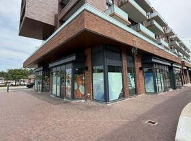 175 Lakeshore Road W, Peel, ON