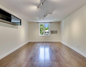 2333 Bennington Gate, Halton, ON , MLS #W13765244 , Image - 1