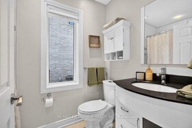 825 King Road, Halton, ON , MLS #W13766278 , Image - 1