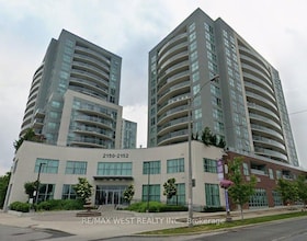 2152 Lawrence Avenue, Toronto, ON