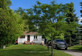 866 Innisfil Beach Road, Simcoe, ON