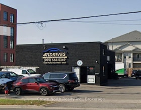 1020 Dundas Street E, Durham, ON