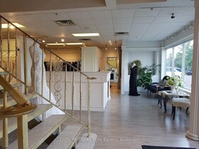 8611 Weston Road, York, ON