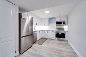 3841 Periwinkle Crescent, Peel, ON , MLS #W13774730 , Image - 1