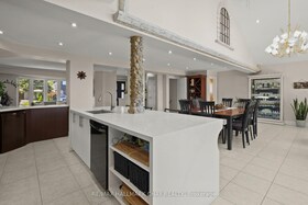 8 Grassington Crescent, Peel, ON , MLS #W13782546 , Image - 1