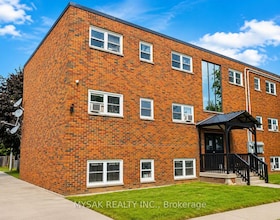 106 Lorne Avenue, Chatham-Kent, ON , MLS #X13785134 , Image - 1