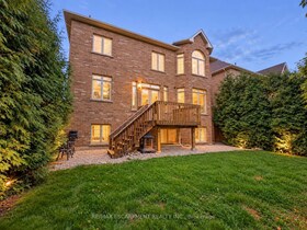 2121 Blackforest Crescent, Halton, ON , MLS #W13787490 , Image - 1