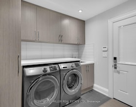 21 Neiltree Court, Toronto, ON , MLS #W13789566 , Image - 1