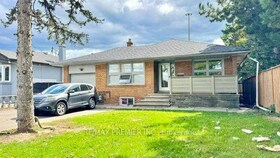 59 Beverly Hills Drive, Toronto, ON