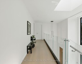 1277 Hillview Crescent, Halton, ON , MLS #W13794858 , Image - 1